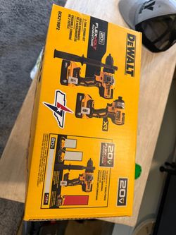 DEWALT 20V FlexVolt Advantage 2-Tool Combo Kit