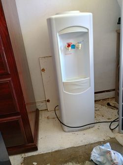 Water Dispenser Hot And Cold