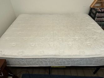 FREE QUEEN MATTRESS!