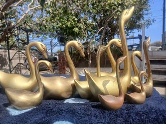10 Vintage swans different sizes