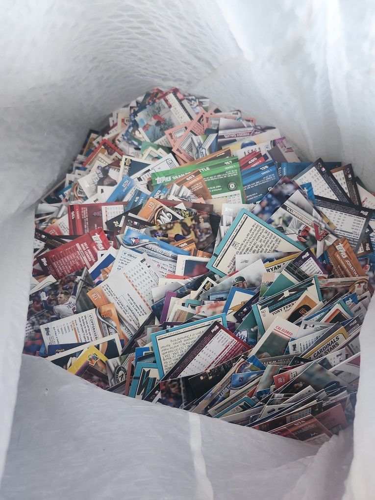 Baseball /basketball/hockey Cards 