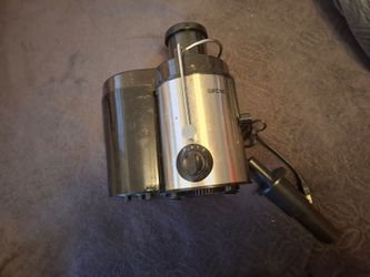 Juicer machine