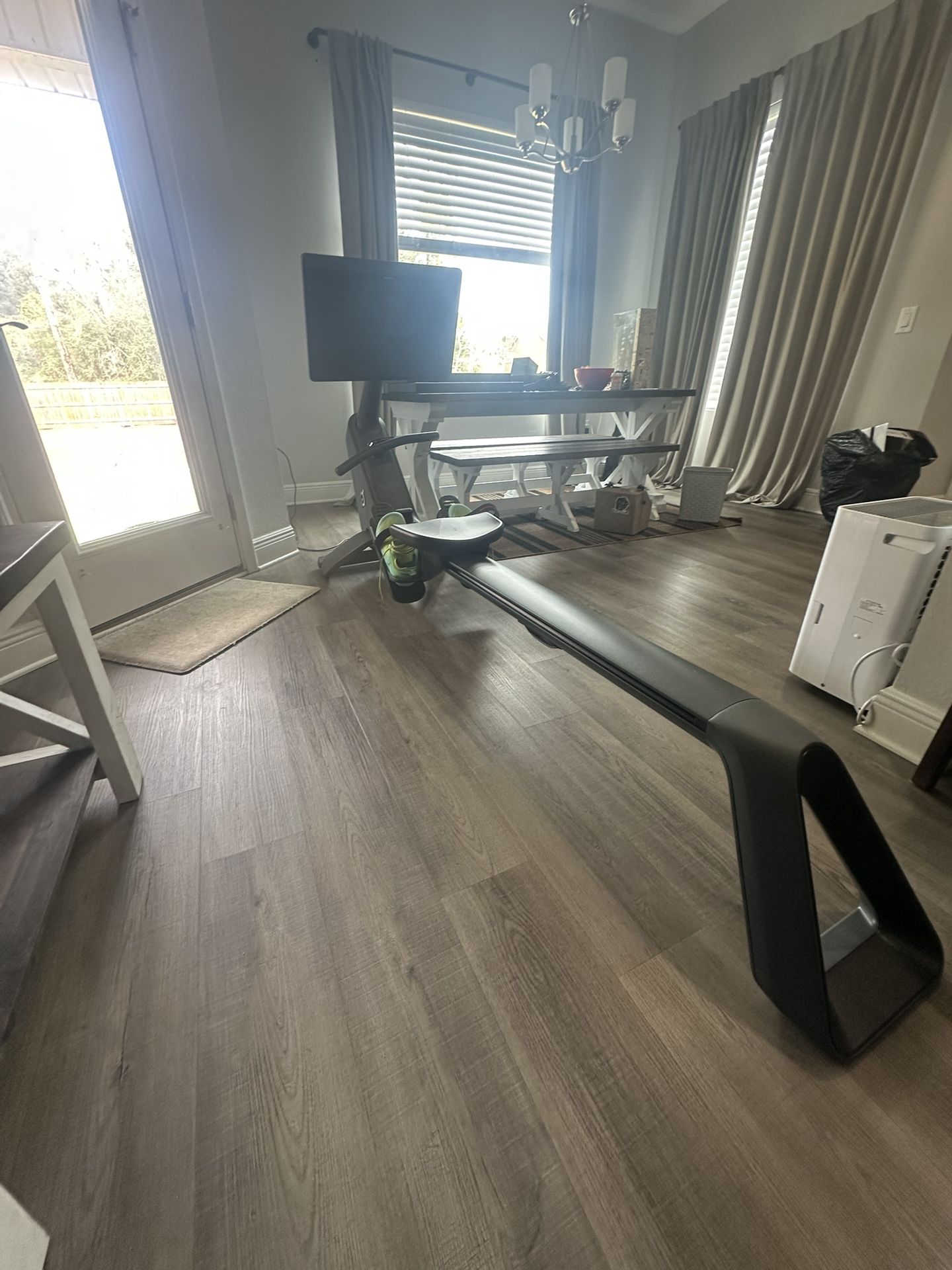 Pelaton Row Machine