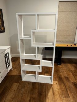 Bookshelf 71 x 35 x 12