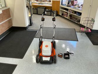 STIHL RMA 348 Battery Powered Chainsaw (No Bag)