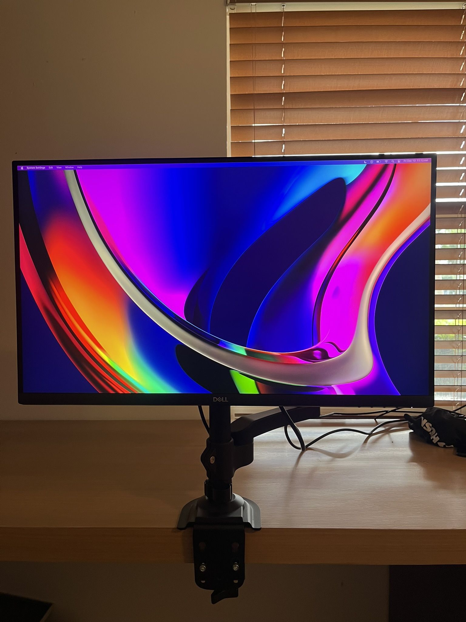 Dell S2721Q 27" 4K UHD Monitor With Adjustable Arm