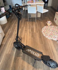 Scooter Apollo Ghost electric