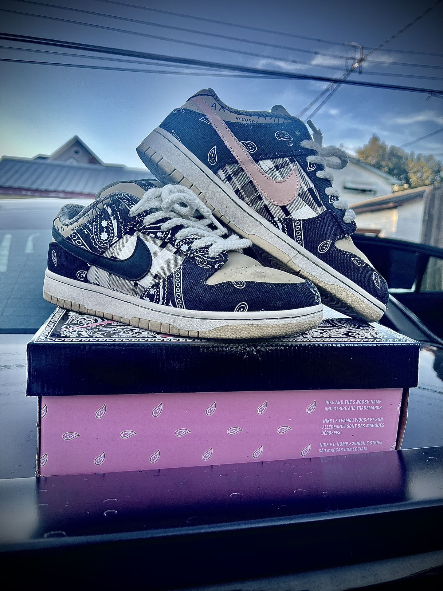 Travis Scott Size 10