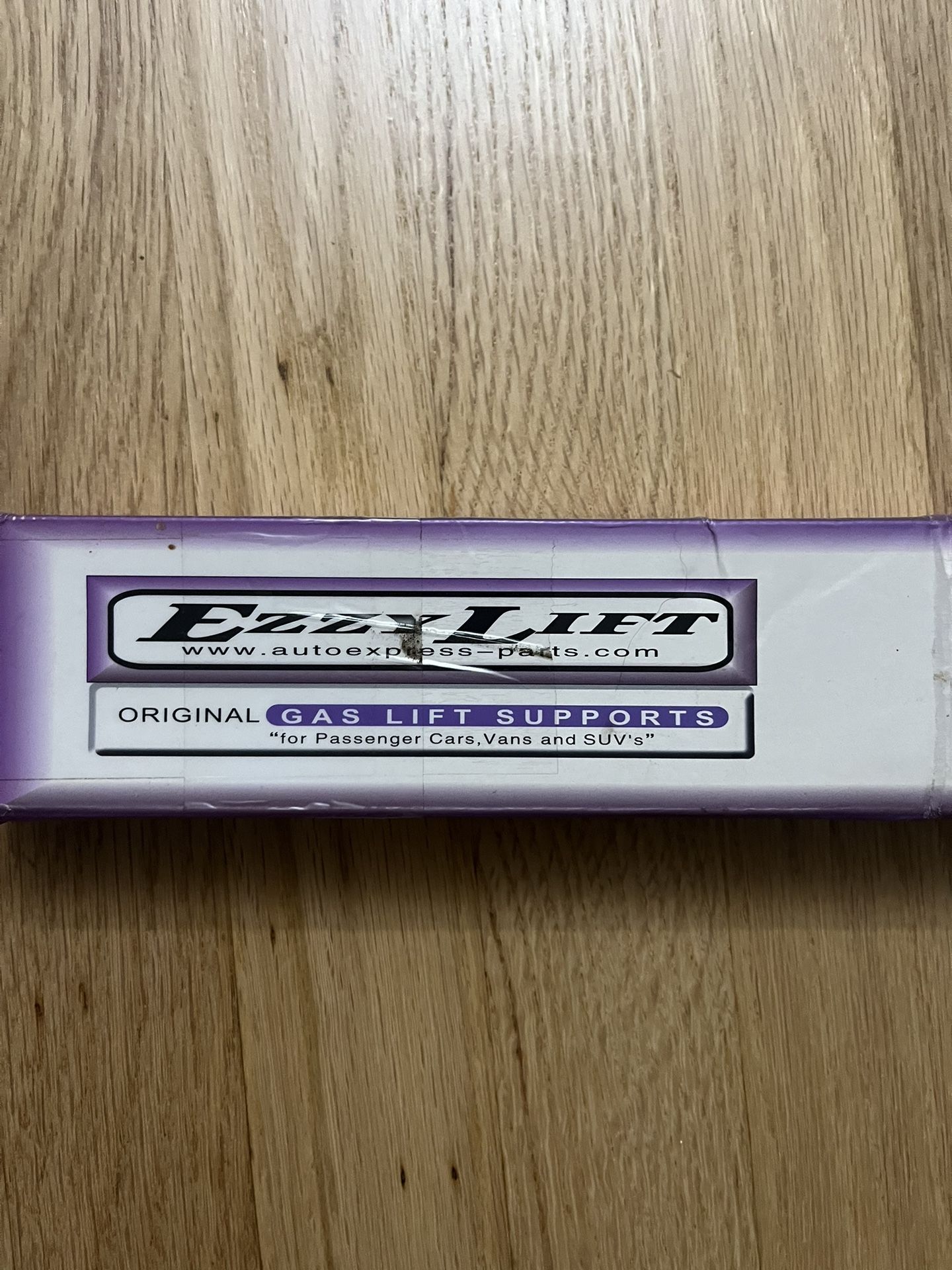 New- Set Rear Hatch Gas Lift Supports Ezzy Lift