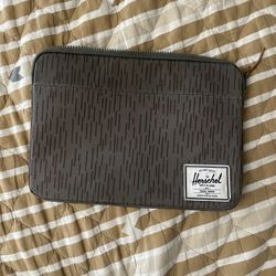 Hershel 13” Laptop Sleve