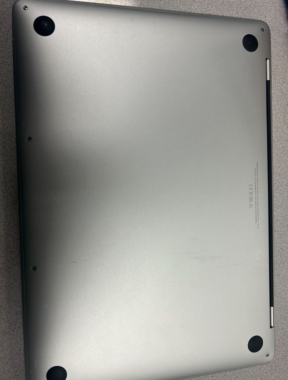 Macbook 2020 M1