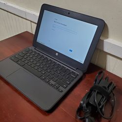 HP ChromeBook  (Great Condition)  