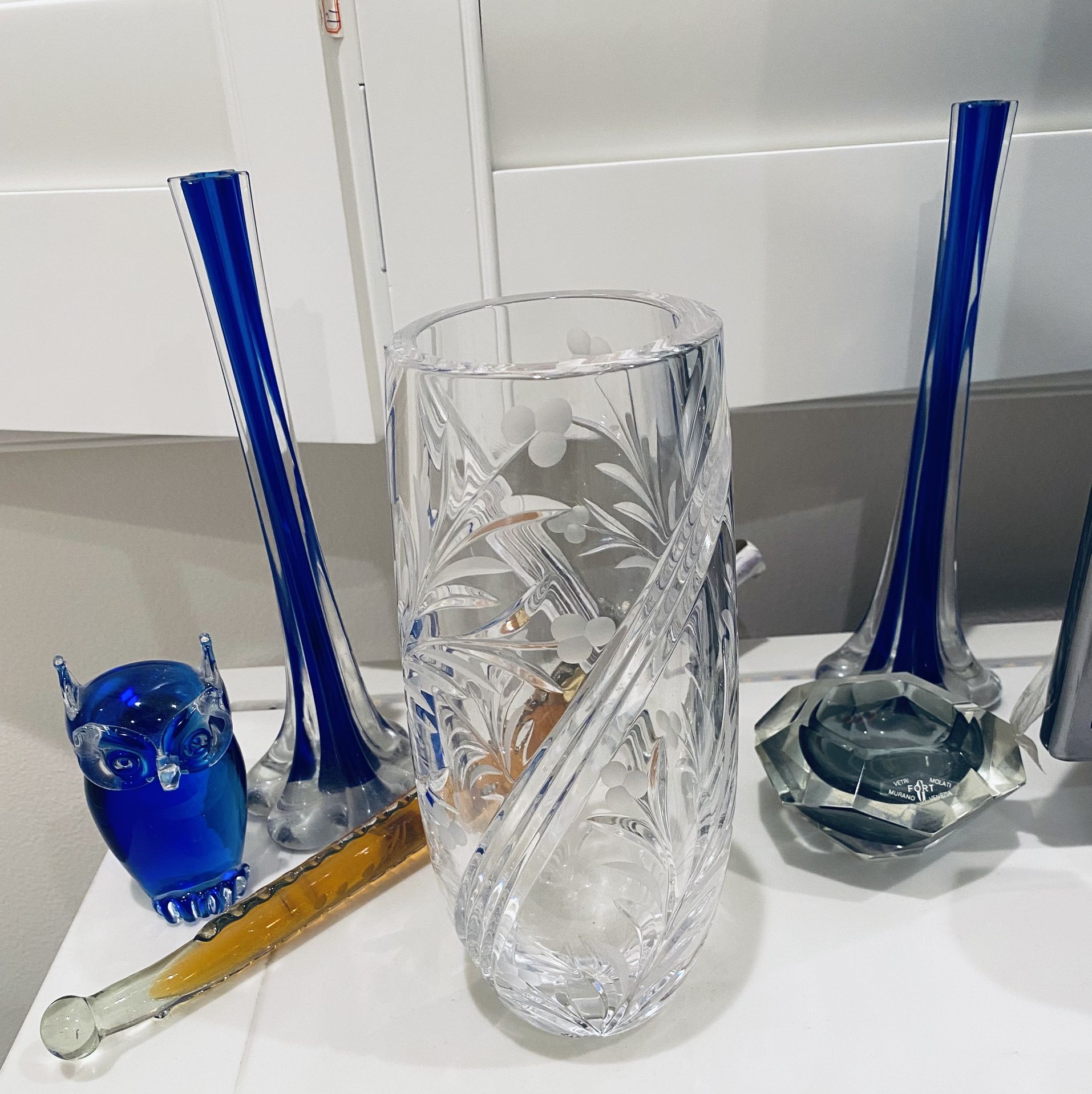 Gorgeous Crystal Vase Signed by Gaspari 10” in height and very heavy. Excellent condition-like new This vase is in perfect condition. If you need mor