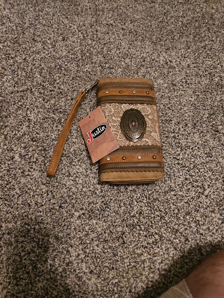 Justin female wallet boot barn