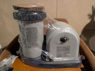 Pool pump housing and motor/filter - Intex Brand