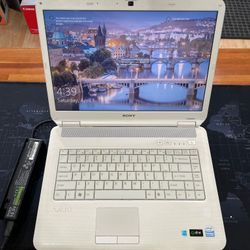 SONY 15” DUAL CORE 3GB RAM 128GB SSD Windows 10 PRO