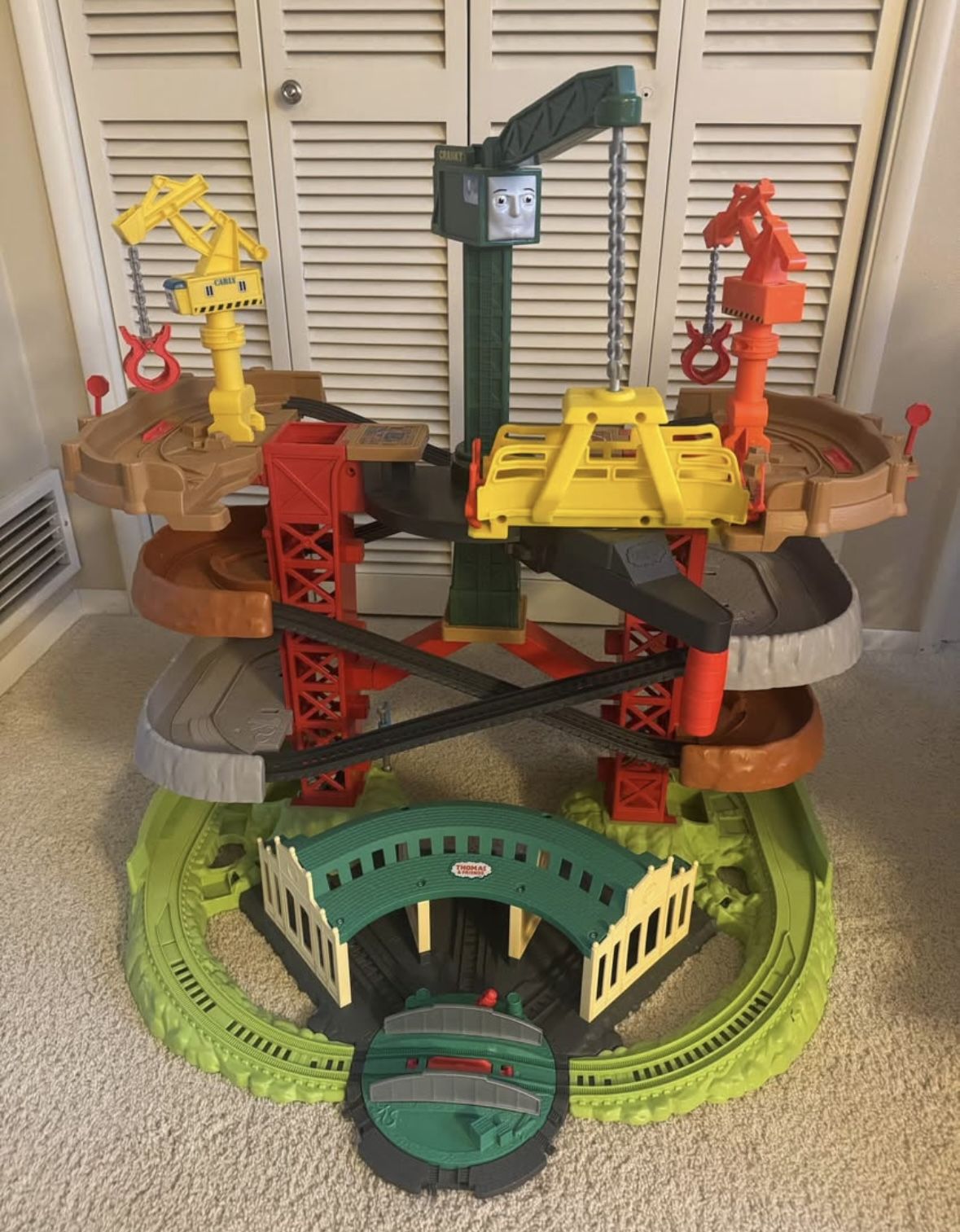 Thomas and Friends Toy Track 2.5 ft tall 