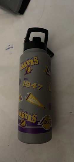 Los Angela’s lakers 34 oz quencher water bottle