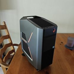 Alienware Aurora R7 Gaming Computer i7 RX 480