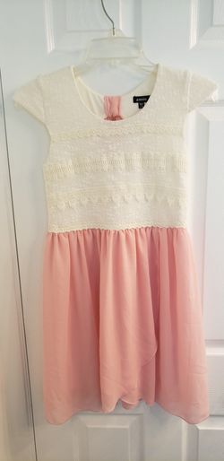 Zunie Girls cap sleeve sweater knit top with Chiffon skirt.