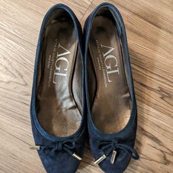 AGL Black Suede Women's Heels (7.5)