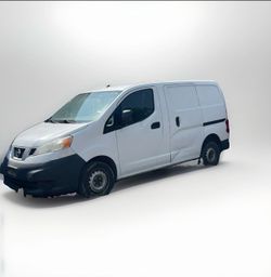 2014 Nissan NV200 2.5s Cargo Van