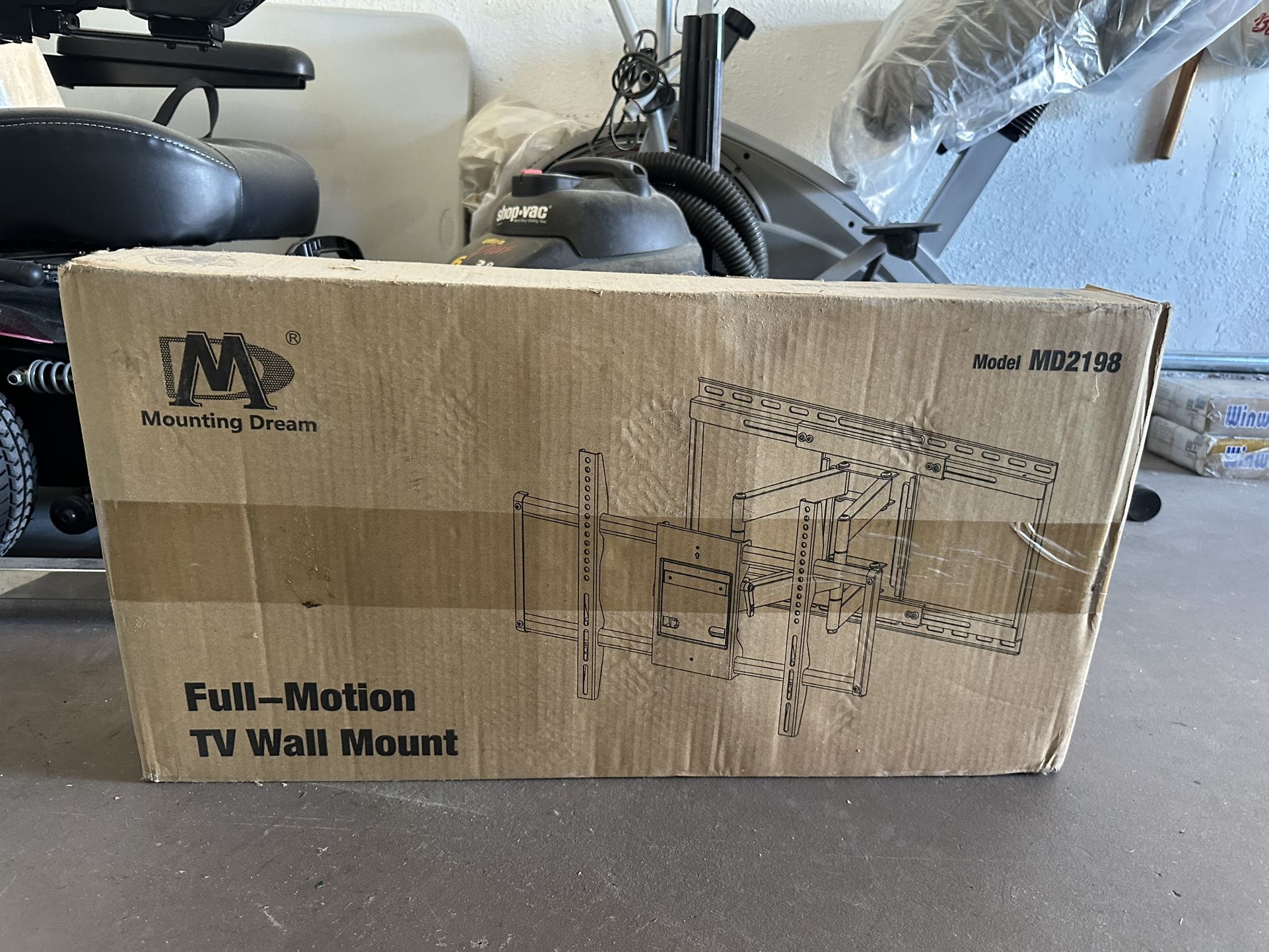 Mounting Dream Full-Motion TV Wall Mount