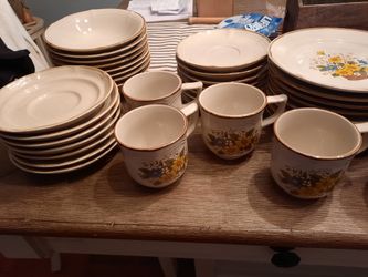 Vintage dishes