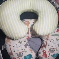 2 Boppy Pillows 