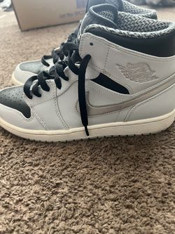 Jordan 1 Mid
