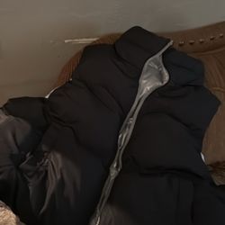 Black Puffer Vest Size Xl