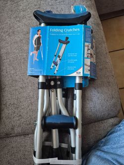 Carex Folding Crutches Pair