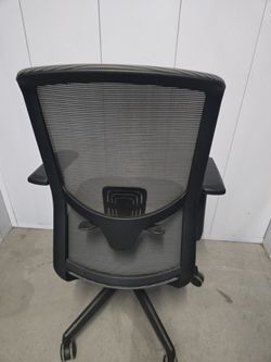 Heavy-duty in good conditions with lumbar support tensioner