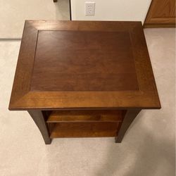 End Table/Night Stand