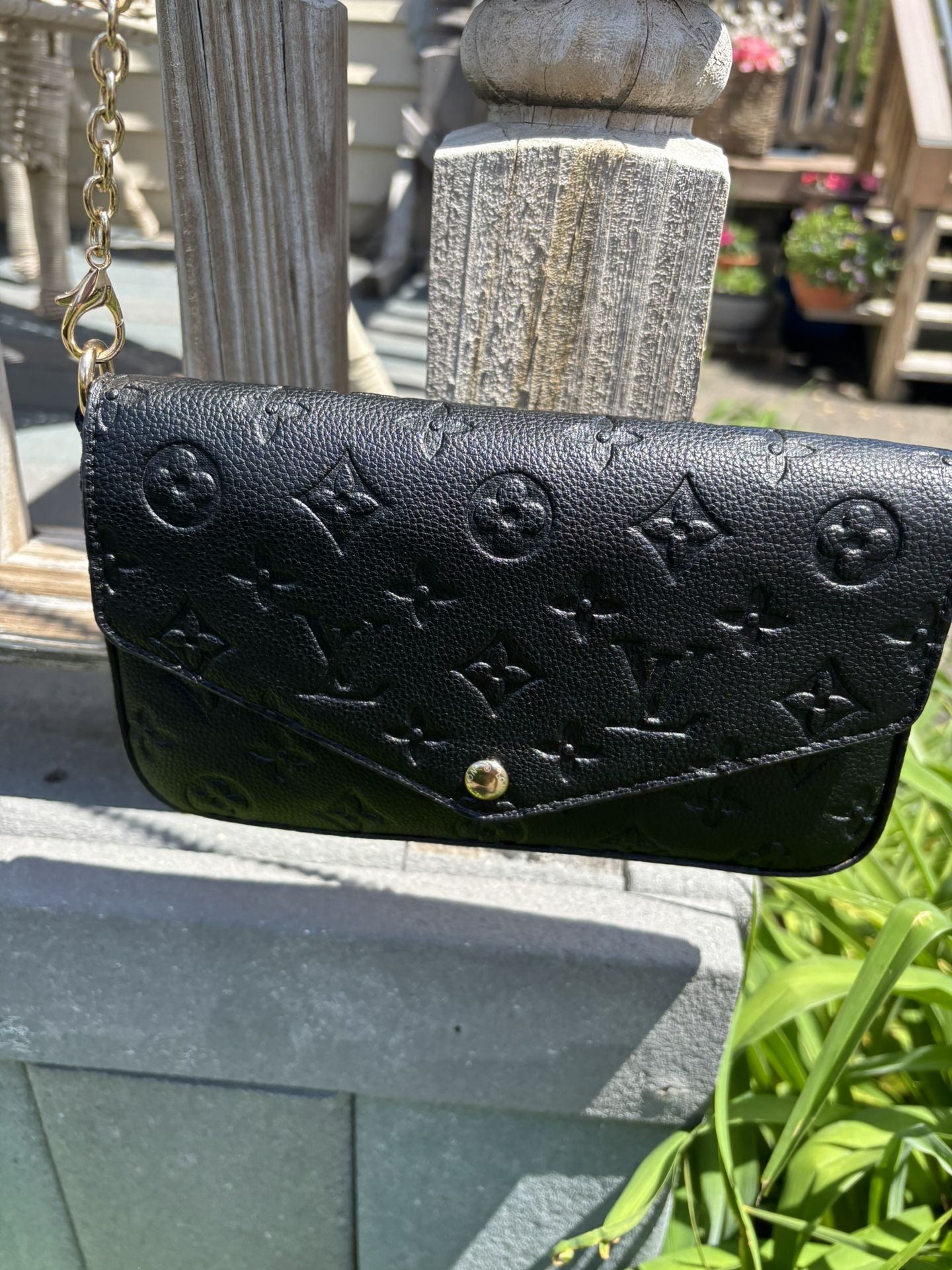 LV Felicie Pochette