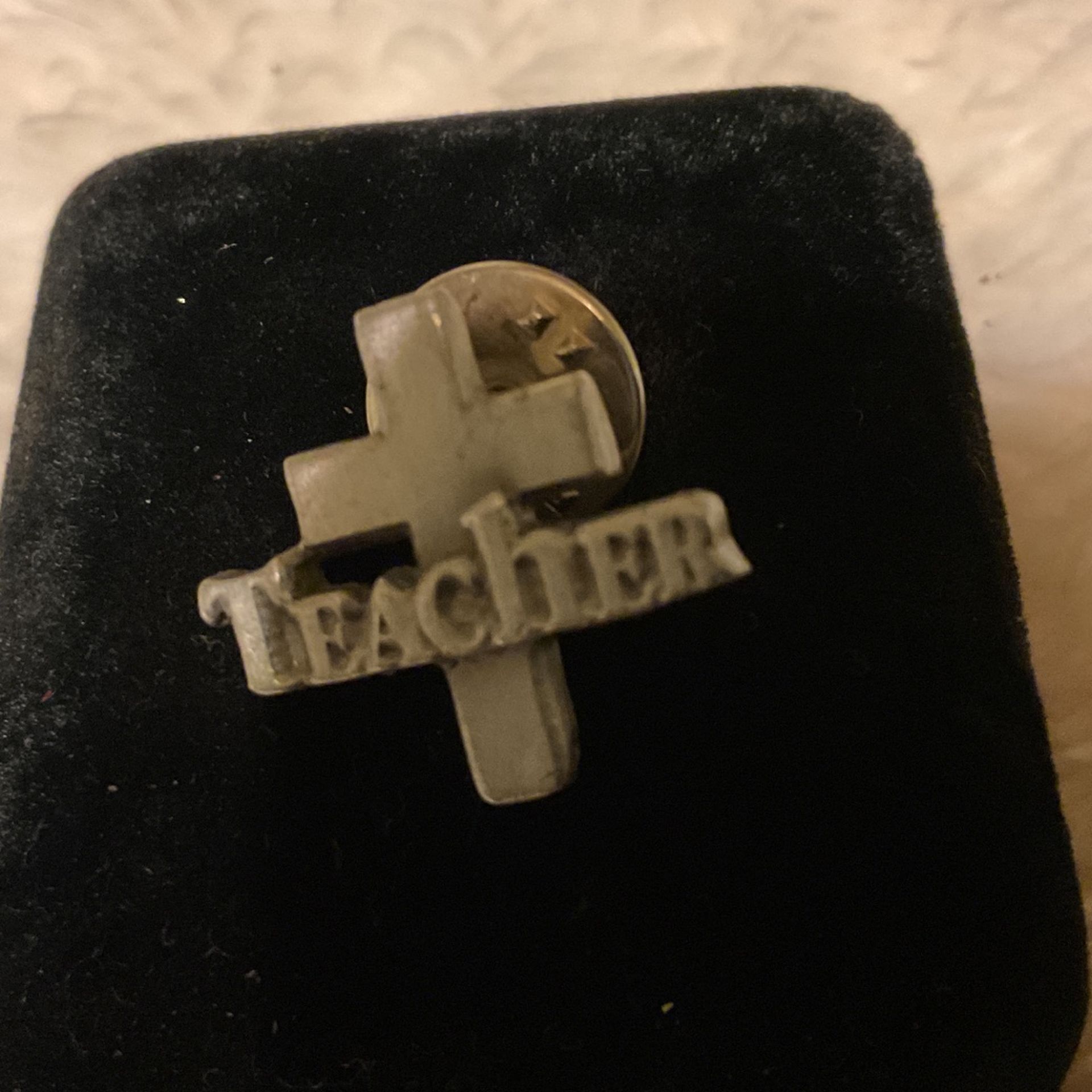 Vintage Solid Fine Pewter,Cross/Teacher Brooch (P1052-1997)