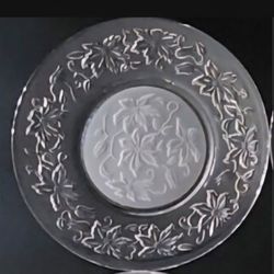 Princess House Fantasia Poinsettia 8" Salad Plate