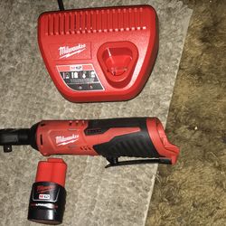 Milwaukee M 12 3/8  cordless Ratchet brand new only used once
