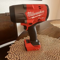 Milwaukee M18 FUEL 18V Lithium-Ion Brushless Cordless 1/2 in. Impact Wrench with Friction Ring (Tool-Only)Still new 