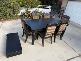 Good quality dinning table