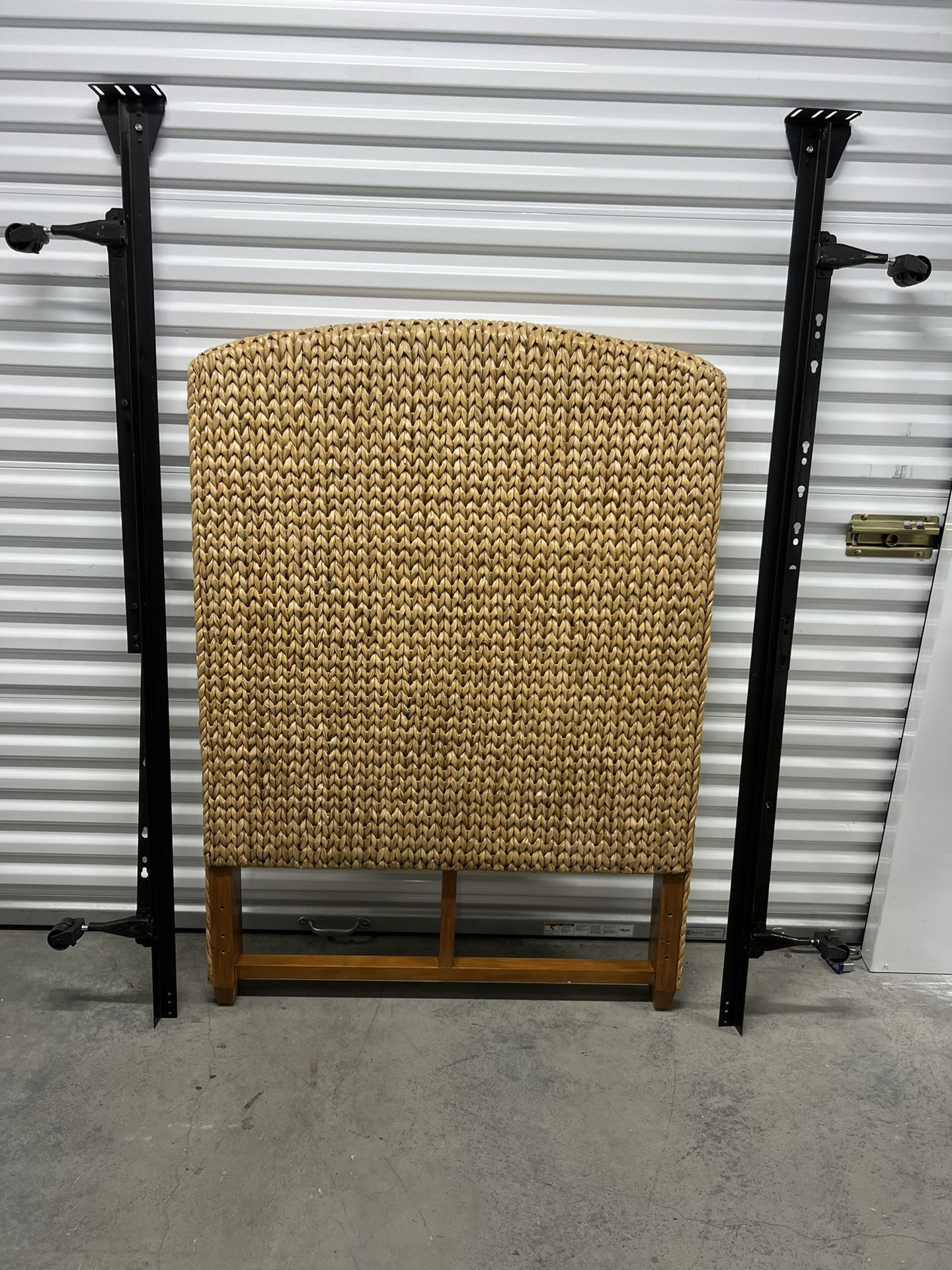 Pottery Barn Twin Size Woven Headboard & Metal Frame