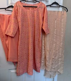 NEW Shalwar Kameez Medium BUST 40
