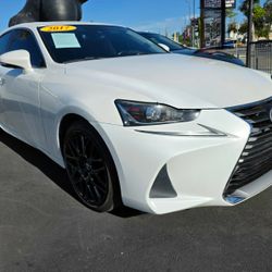 2017 Lexus IS