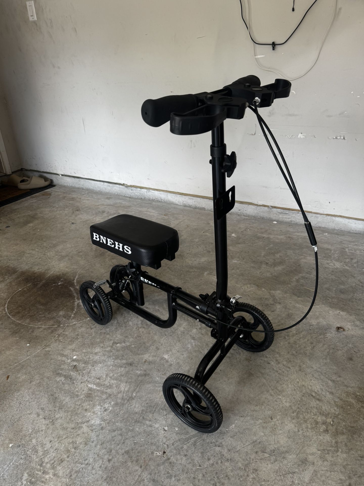 💥 BNEHS Knee Scooter / Knee Walker - Great Condition 💥