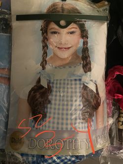 Dorthy Costume 
