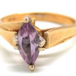 Ladies Amethyst/Gold Birthstone Ring