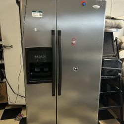 Whirlpool Side By Side Grey Refrigerator, Refrigerador 