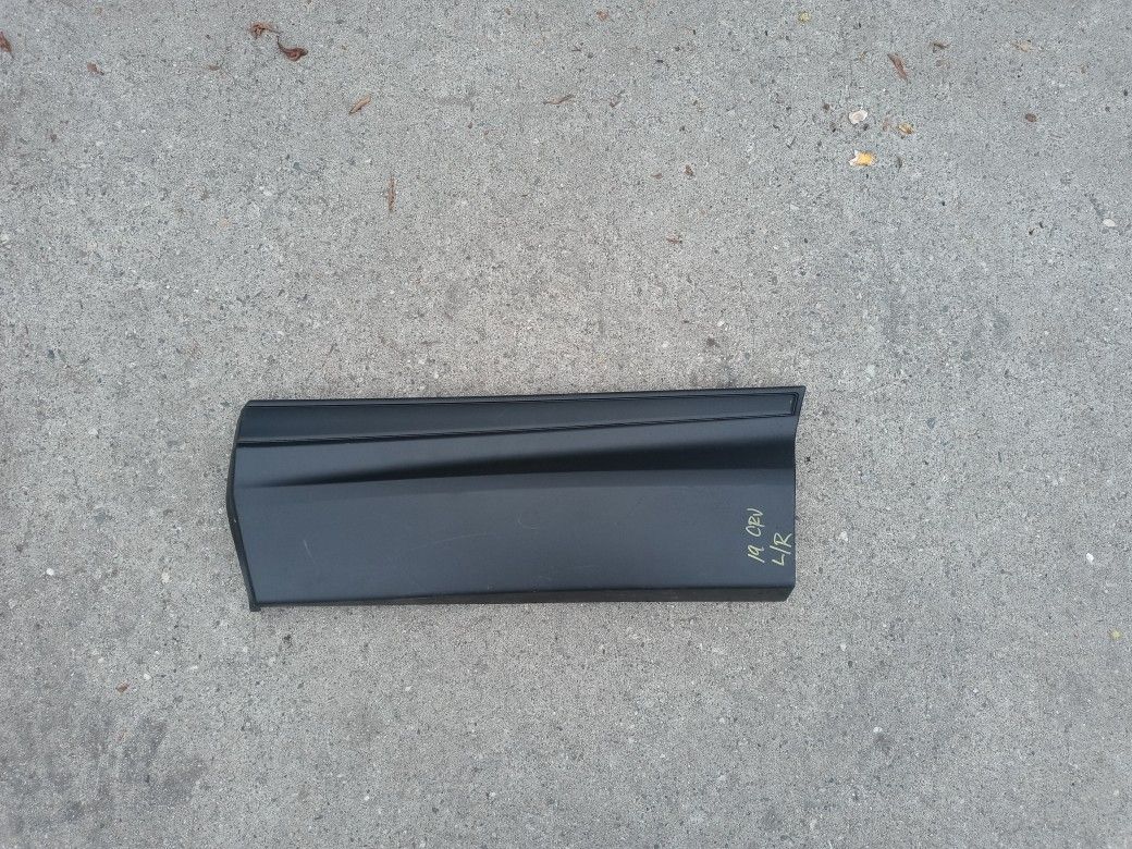 2019 Honda CRV Driver Side Rear Door Garnish Trim