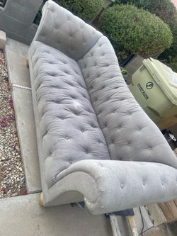 Couch set