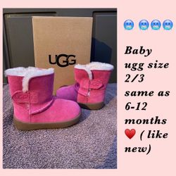 Ugg Baby Size 2/3 Fits 6-12 Months (like New)  $35 